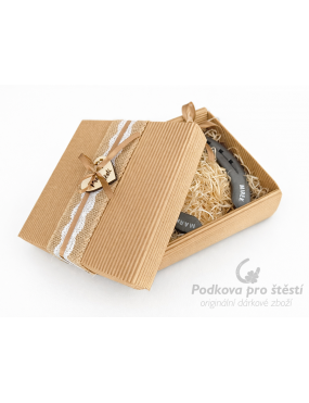 Dárkový balíček s podkovou, zdobená krabička 39, RŮZNÉ DRUHY PODKOV