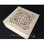Dárková krabička dřevěná, vyřezávaná čtvercová 15,2 x 15,2 x 6 cm