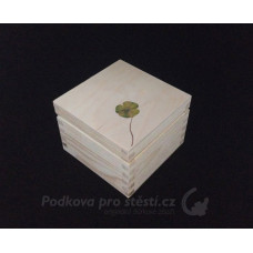 Dárková krabička dřevěná malá, čtvercová 10 x 10 x 7,3 cm s PRAVÝM čtyřlístkem