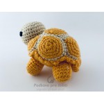 Háčkovaná žlutá želva