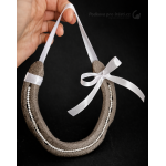 Podkova zdobená 4b, RŮZNÉ VARIANTY A BARVY